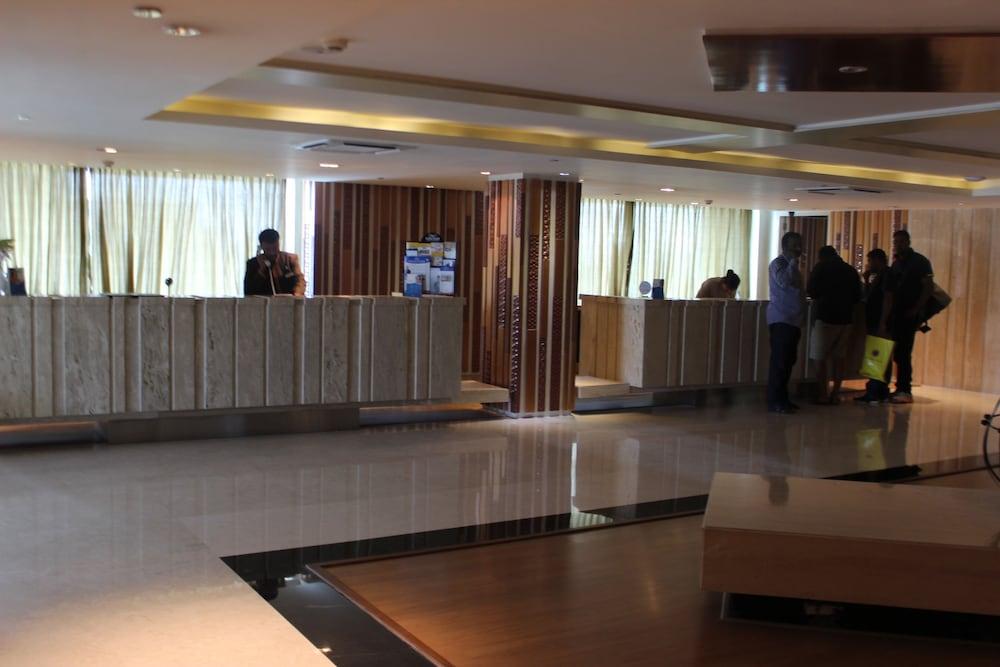 Davanam Sarovar Portico Suites Μπανγκαλόρ Εξωτερικό φωτογραφία