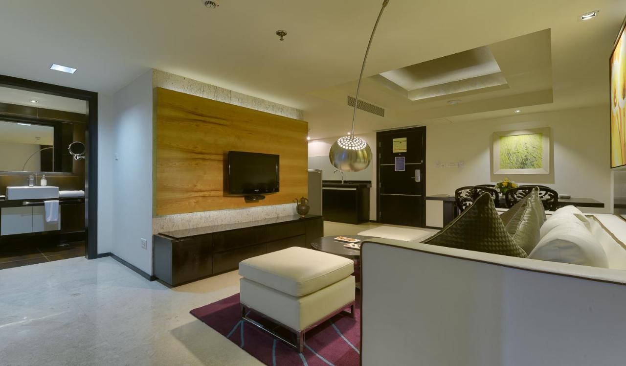Davanam Sarovar Portico Suites Μπανγκαλόρ Εξωτερικό φωτογραφία