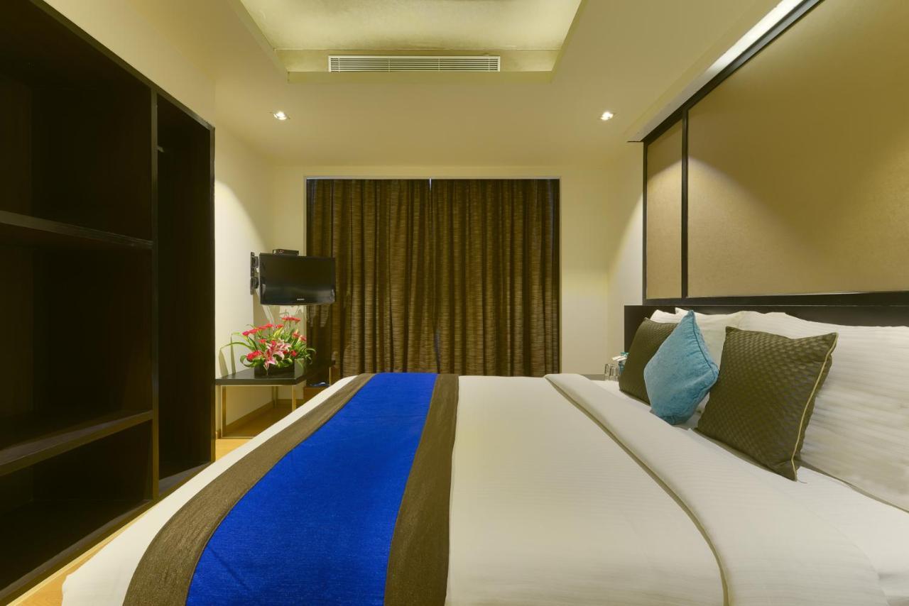 Davanam Sarovar Portico Suites Μπανγκαλόρ Εξωτερικό φωτογραφία