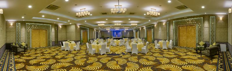 Davanam Sarovar Portico Suites Μπανγκαλόρ Εξωτερικό φωτογραφία
